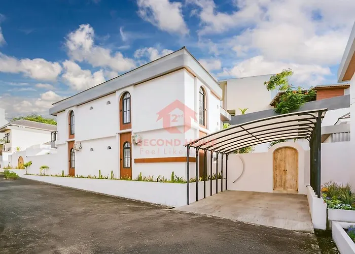 Luxury & Large 4br Benoa Bali Pool Ferienhaus *