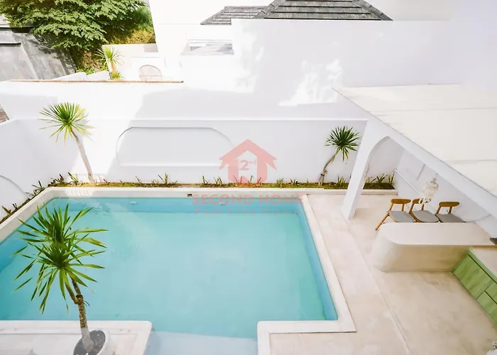 Luxury & Large 4br Benoa Bali Pool Ferienhaus Ungasan